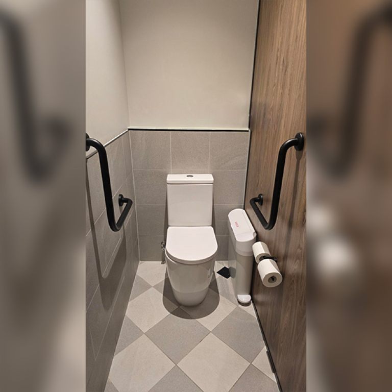 Gosford RSl Case Study  |Ambulant Grab Rails RBA4095-450 Matte Black | RBA Group